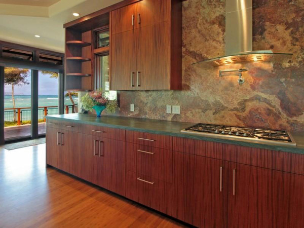 Magnificent-North-Shore-Beachfront-Home-13