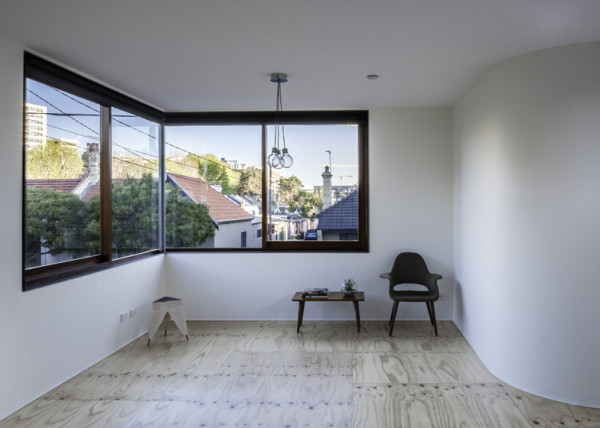 dezeen_Tinshed-by-Raffaello-Rosselli_ss_5