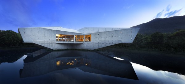 exterior-Stamp-house