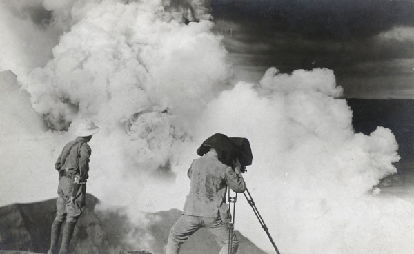 national-geographic-celebre-ses-125-ans-en-devoilant-ses-archives-photographiques-au-public-14