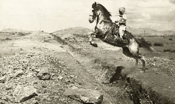 national-geographic-celebre-ses-125-ans-en-devoilant-ses-archives-photographiques-au-public-19