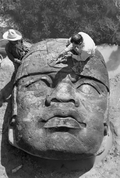 national-geographic-celebre-ses-125-ans-en-devoilant-ses-archives-photographiques-au-public022