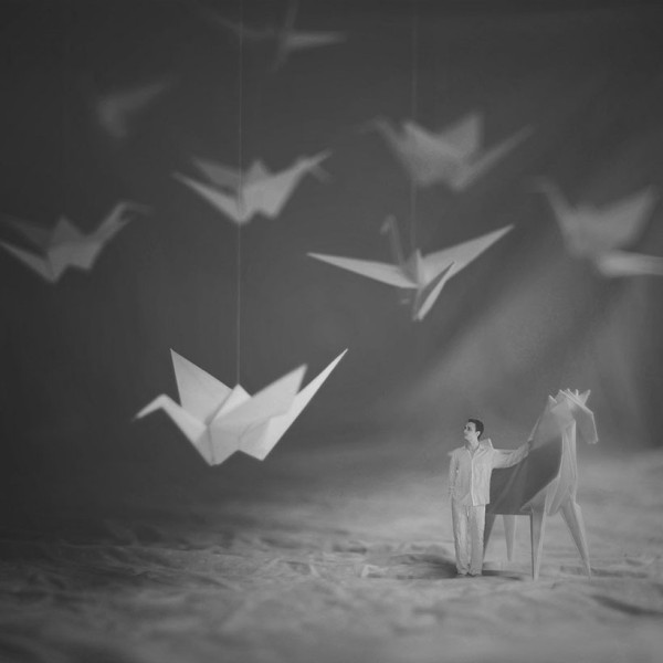 univers-miniature-pour-talent-immense-a-14-ans-il-realise-des-autoportraits-stupefiants-171