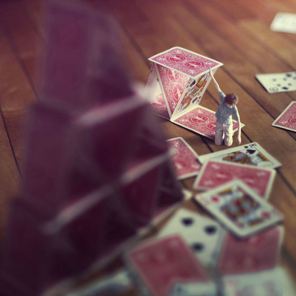 univers-miniature-pour-talent-immense-a-14-ans-il-realise-des-autoportraits-stupefiants-51
