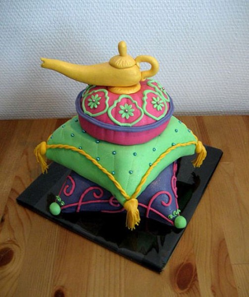 13-amazing_party_cakes_that_have_that_special_wow_factor