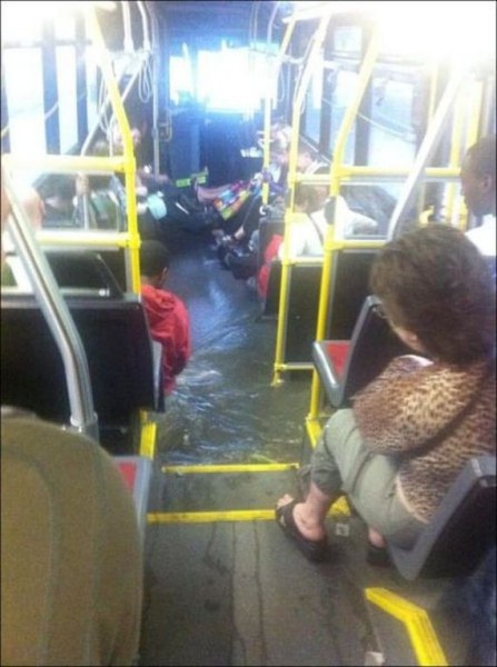 15-extreme_flooding_on_the_streets_of_toronto