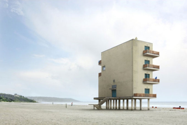 19-realisations-surrealistes-qui-vont-vous-faire-voir-larchitecture-sous-un-autre-angle13