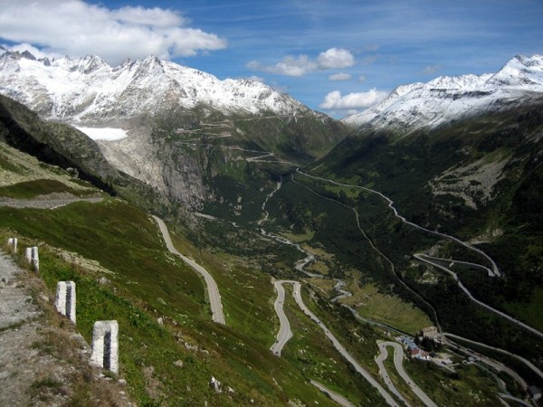 21_routes_spectaculaires_que_vous_devez_parcourir_au_moins_une_fois_dans_votre_vie_21