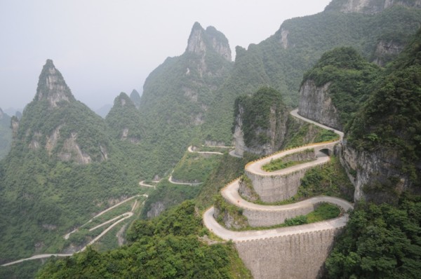 21_routes_spectaculaires_que_vous_devez_parcourir_au_moins_une_fois_dans_votre_vie_51
