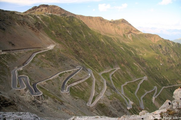 21_routes_spectaculaires_que_vous_devez_parcourir_au_moins_une_fois_dans_votre_vie_8