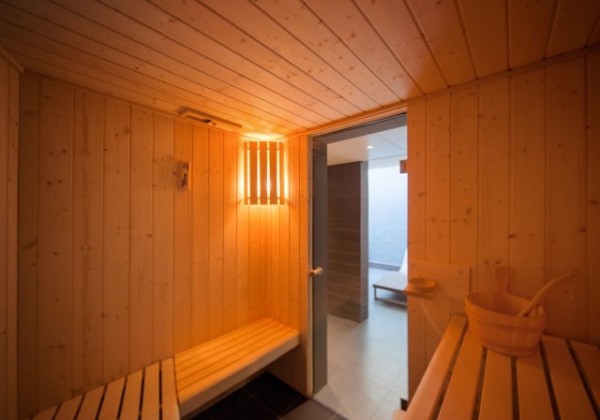 Agora-Swiss-Hotel3-640x449