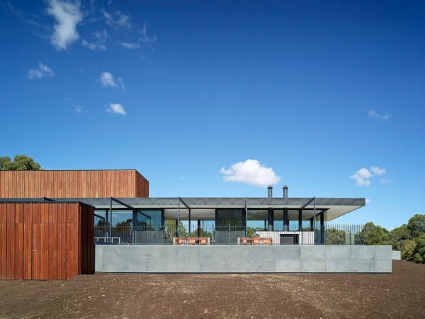 House-Concrete-And-Wood