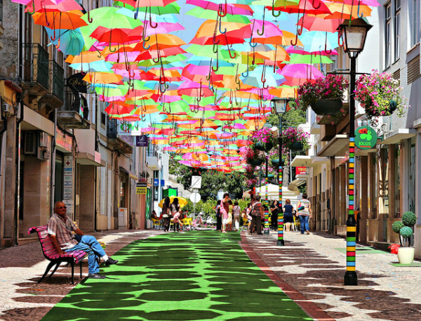 Patrícia-Almeida-Umbrellas-Portugal-6