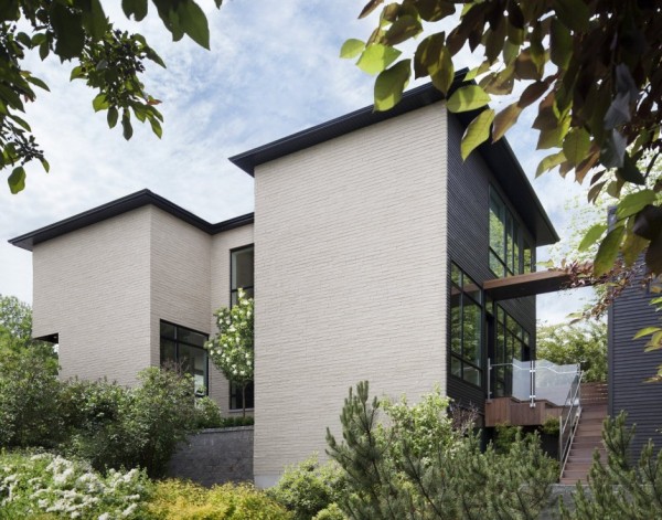 Westboro-Residence-Side-View