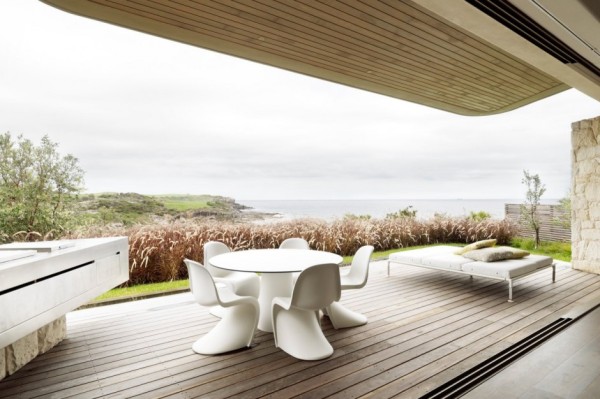 Wonderful-Relaxing-Terrace
