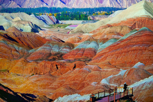 decouvrez-les-spectaculaires-montagnes-les-plus-colorees-du-monde14