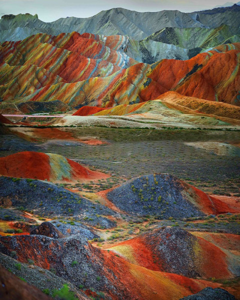 decouvrez-les-spectaculaires-montagnes-les-plus-colorees-du-monde16