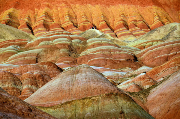 decouvrez-les-spectaculaires-montagnes-les-plus-colorees-du-monde8