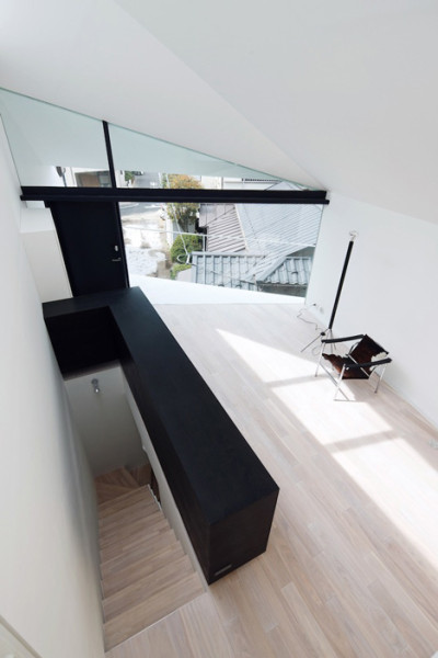dezeen_Arrow-by-Apollo_12