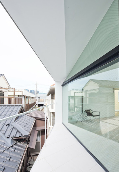 dezeen_Arrow-by-Apollo_14