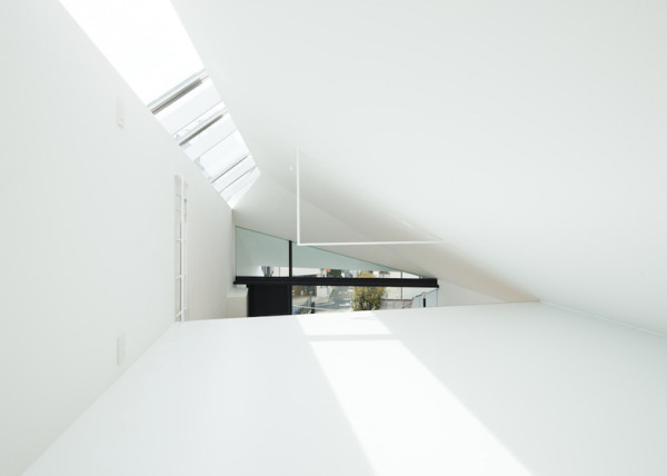 dezeen_Arrow-by-Apollo_ss_11