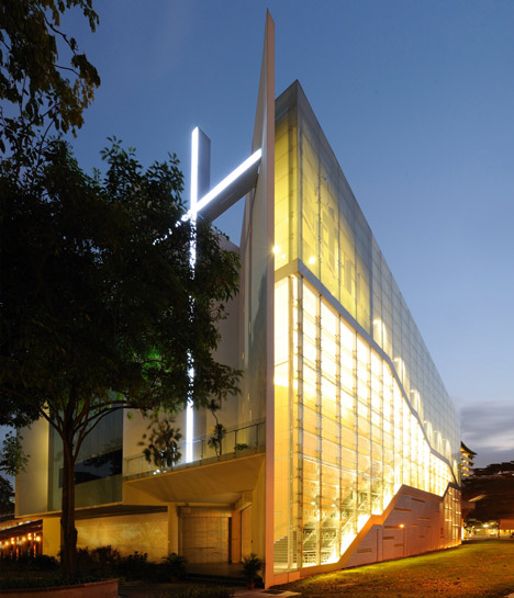 dezeen_Bethel_Assembly_of_God_Church_LAUD_Architects_Pte_Ltd