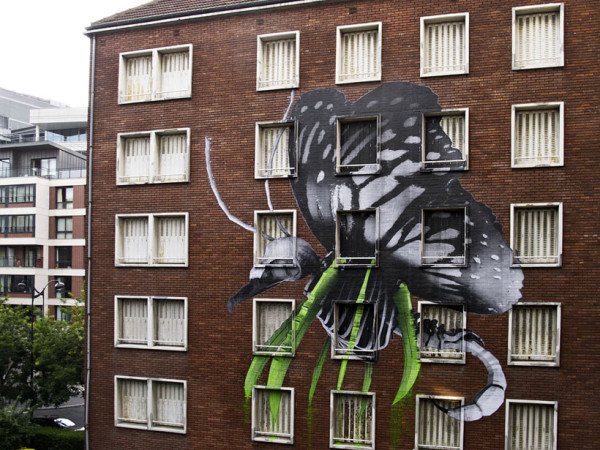 un-street-artiste-mele-nature-et-technologie-pour-realiser-des-oeuvres-qui-envahissent-les-villes1